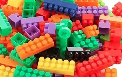 Small blocks toy, block game, ideal gift for kids. Small blocks toy, block game, ideal gift for kids.